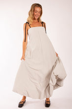 Abroad Bubble Hem Maxi Dress