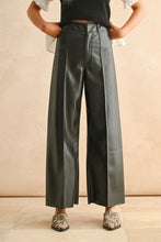 Carbon Copy Pintuck Pants