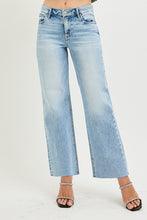 First Impression Mid Rise Crop