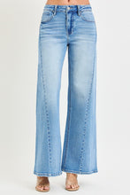 Hilary High Rise Curve Leg