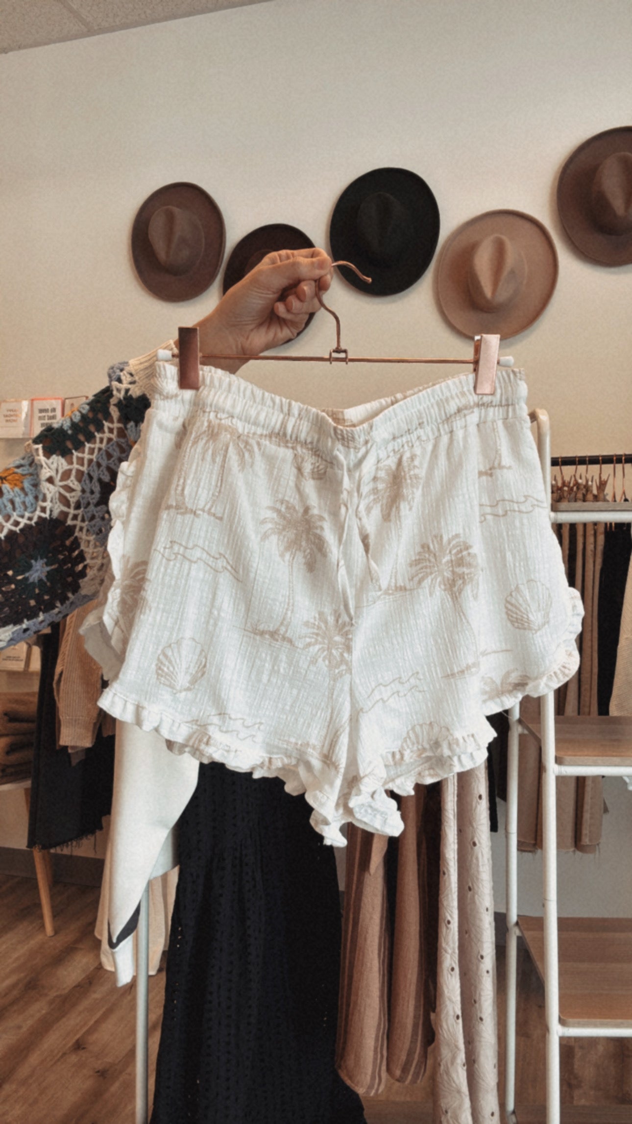 Island Escape Shorts