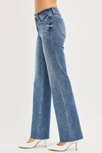Joanne Mid Rise Straight Leg