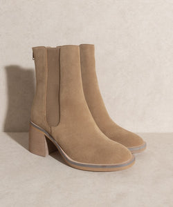 Olivia Chelsea Boots