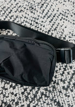 Summit Hip Bag - Black