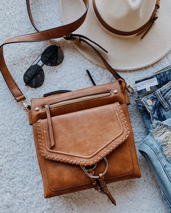 Leslie Crossbody - Tan